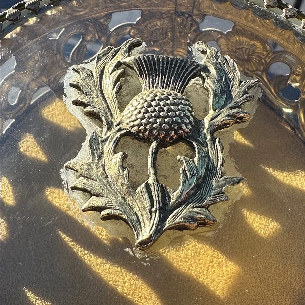 Vintage Ormolu Filigree Jewelry box - Picture 2 of 10